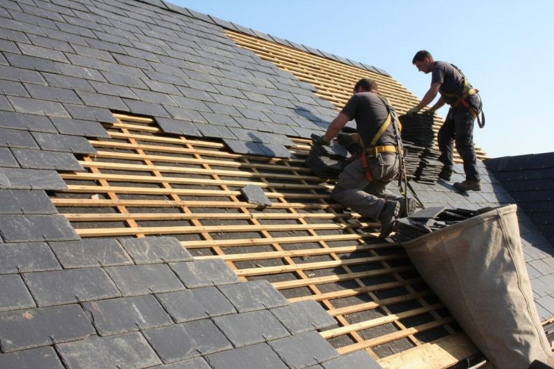 What To Expect During A Professional Natural Slate Roof Replacement
